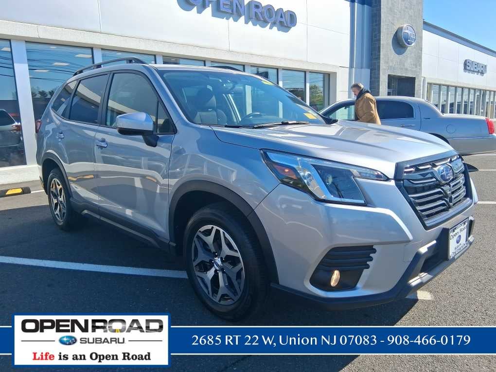 2023 Subaru Forester Premium