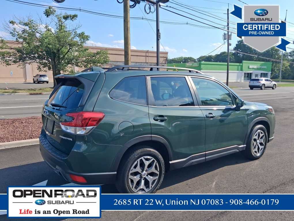 2023 Subaru Forester Premium