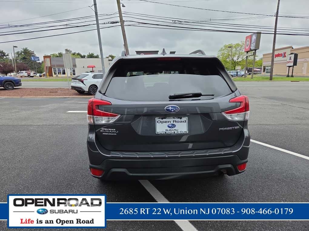 2020 Subaru Forester Premium