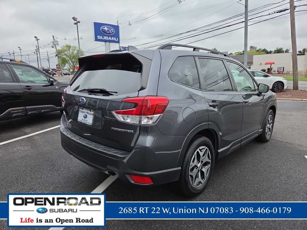 2020 Subaru Forester Premium