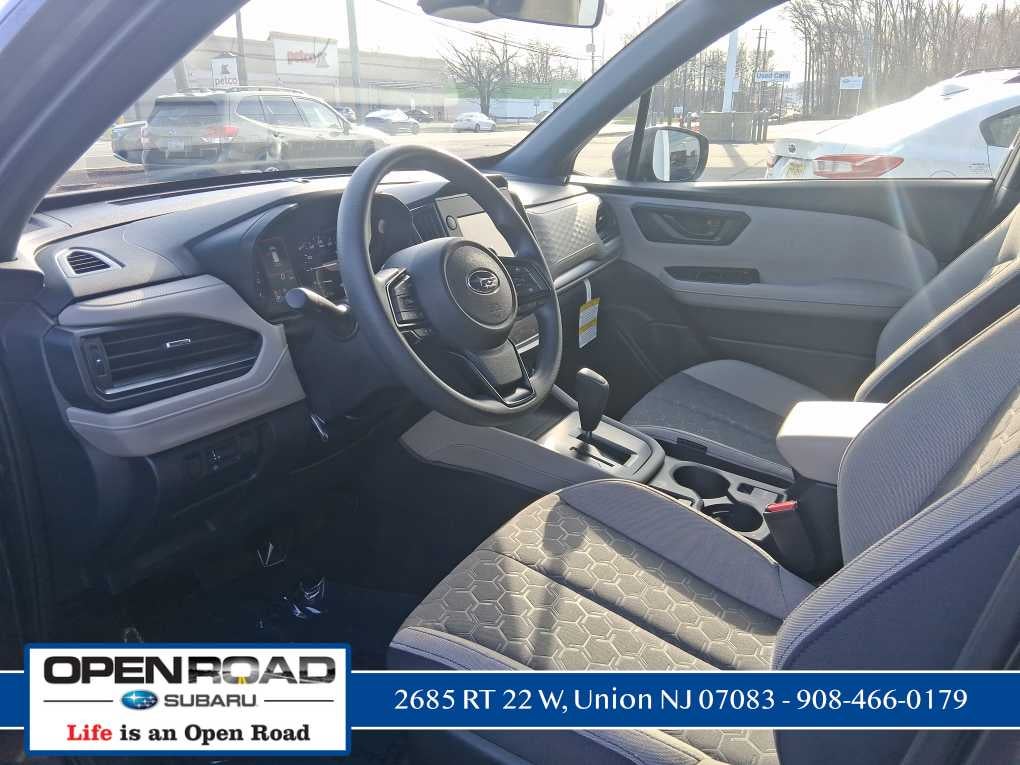 2025 Subaru Forester Base
