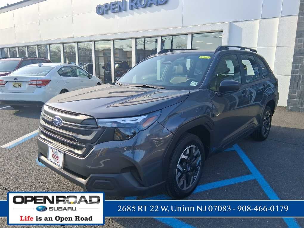 2025 Subaru Forester Base