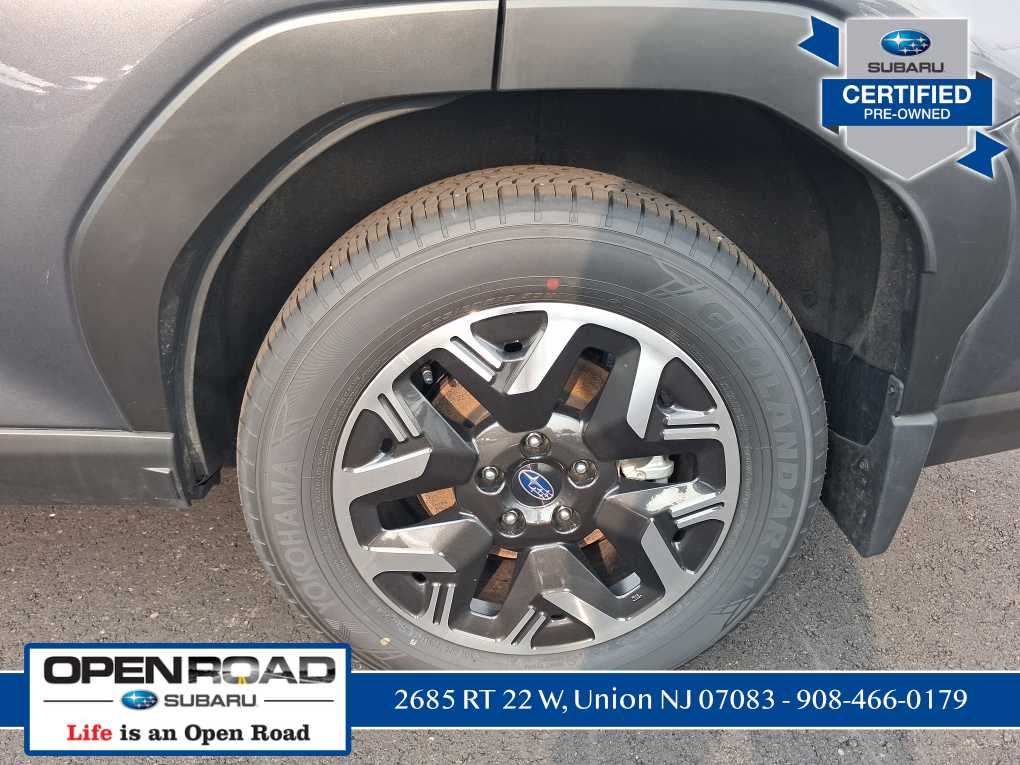 2025 Subaru Forester Base
