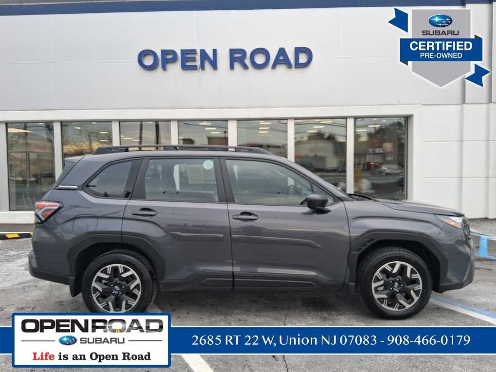 2025 Subaru Forester Base