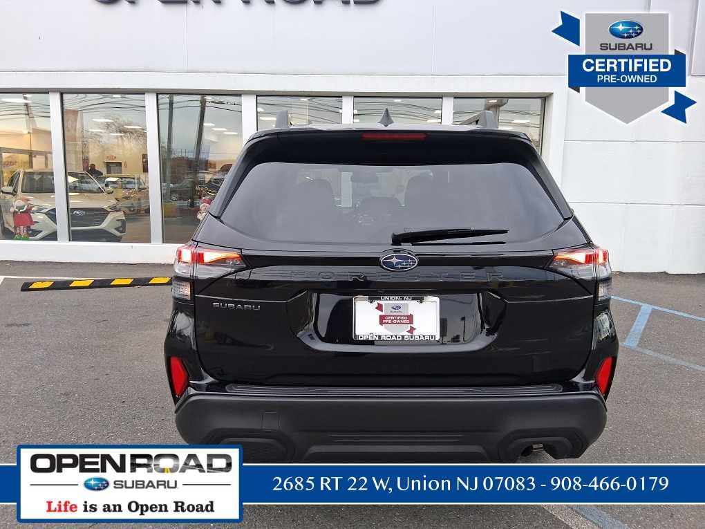 2025 Subaru Forester Premium