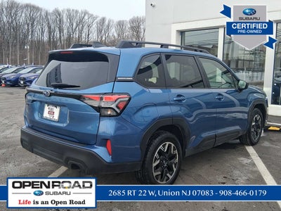 2025 Subaru Forester Premium