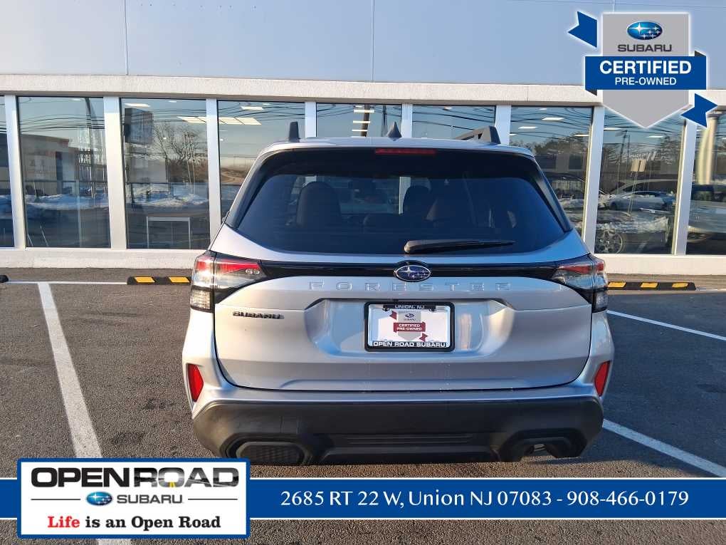 2025 Subaru Forester Premium