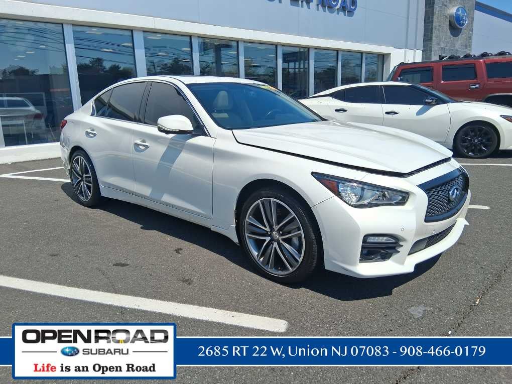 2015 INFINITI Q50 Sport