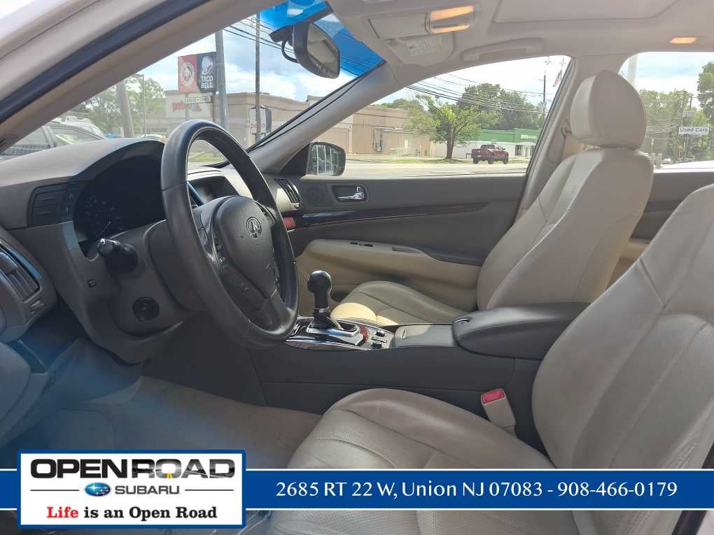 2012 INFINITI G37 Sedan x