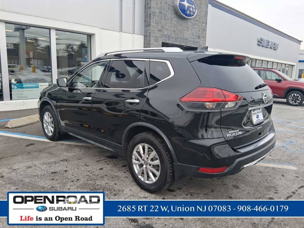 2020 Nissan Rogue SV