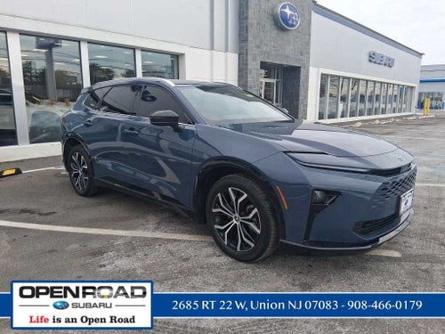 2025 Toyota Crown Signia XLE