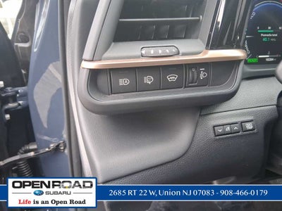 2025 Toyota Crown Signia XLE