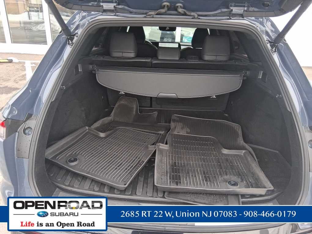 2025 Toyota Crown Signia XLE