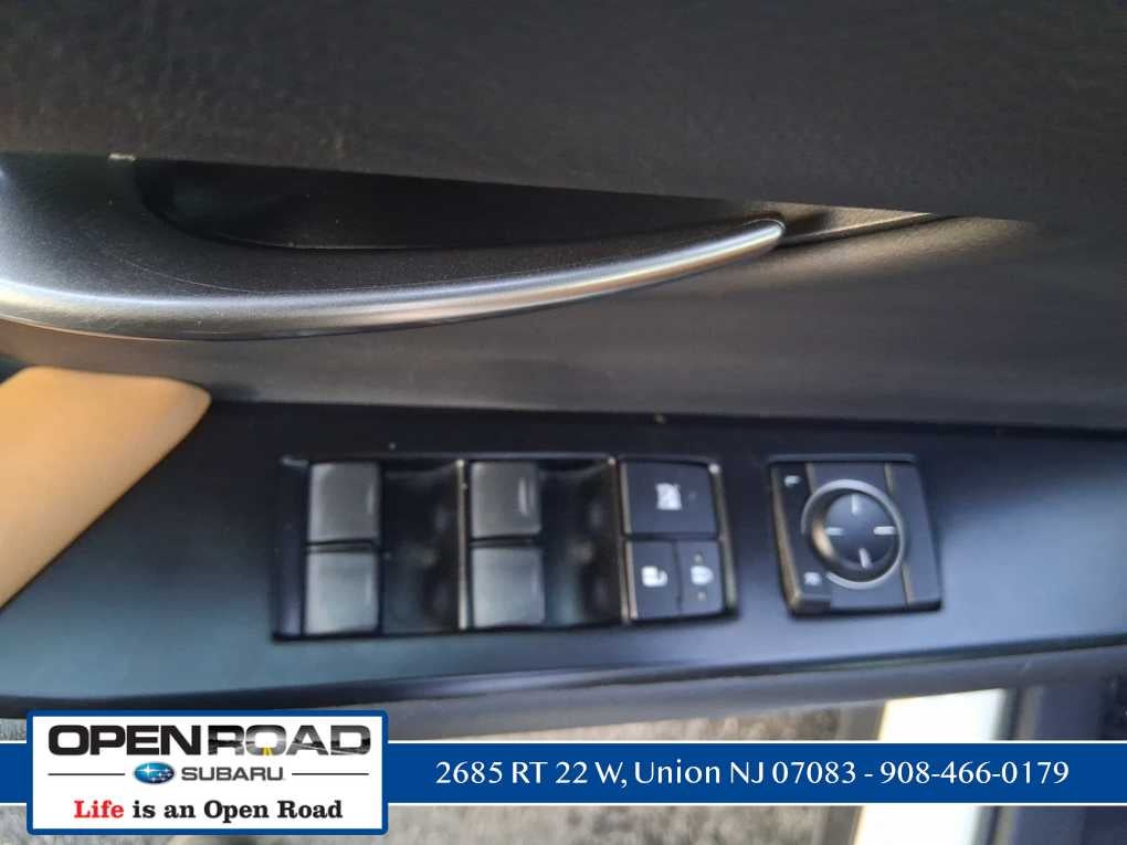 2023 Lexus UX Premium