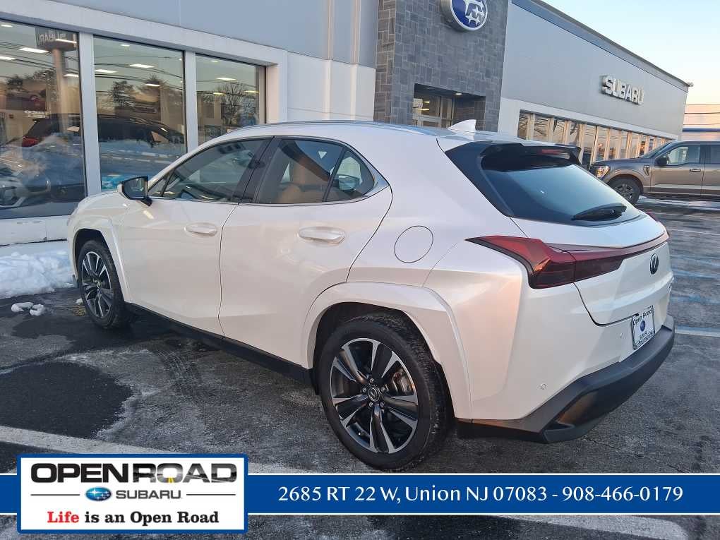 2023 Lexus UX Premium