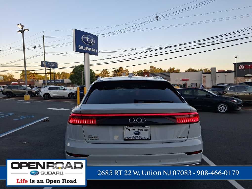 2019 Audi Q8 Premium Plus