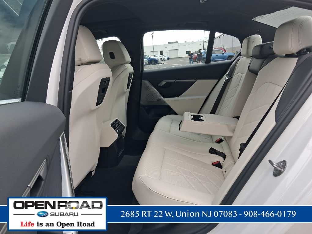 2024 BMW 530i xDrive 530i xDrive