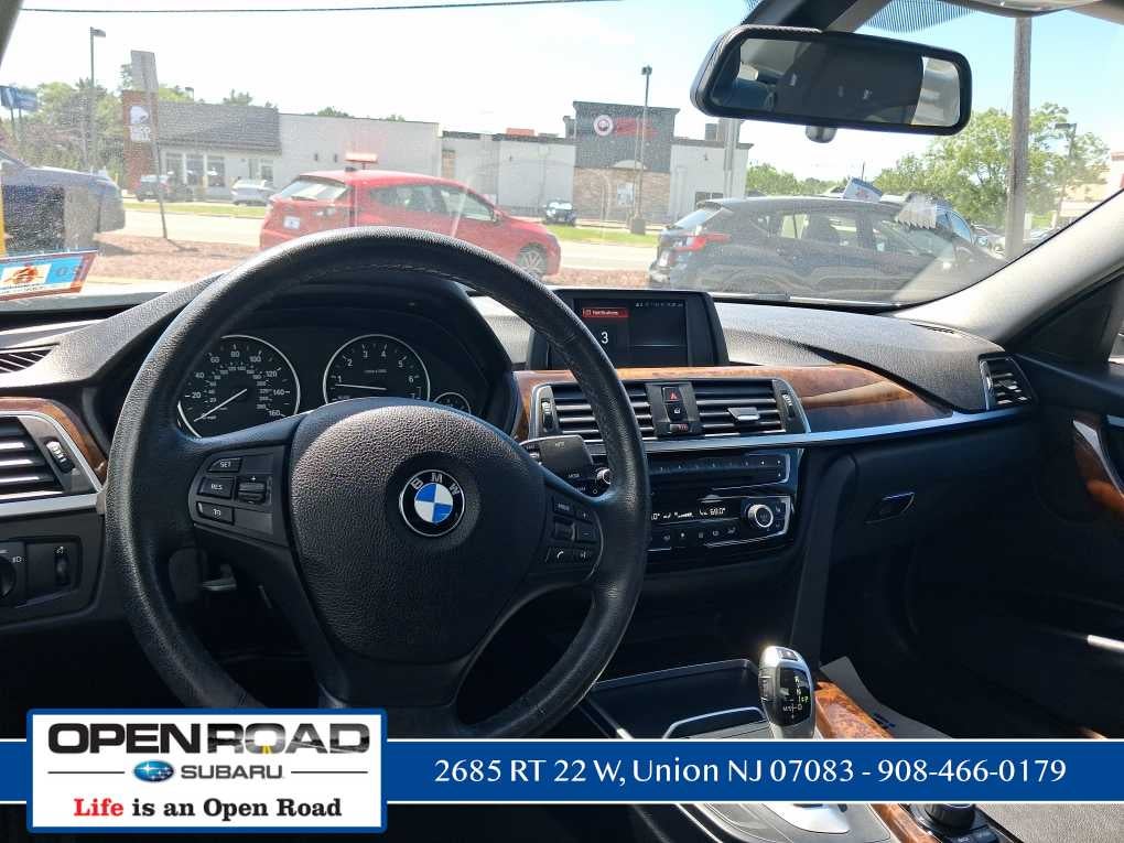 2018 BMW 320i xDrive 320i xDrive