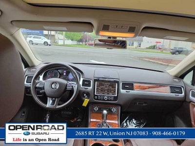 2012 Volkswagen Touareg Sport