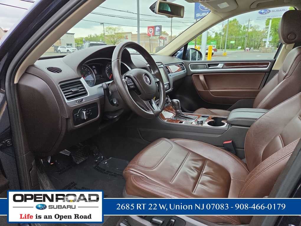 2012 Volkswagen Touareg Sport