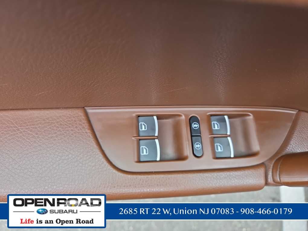 2012 Volkswagen Touareg Sport