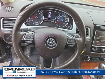 2012 Volkswagen Touareg Sport