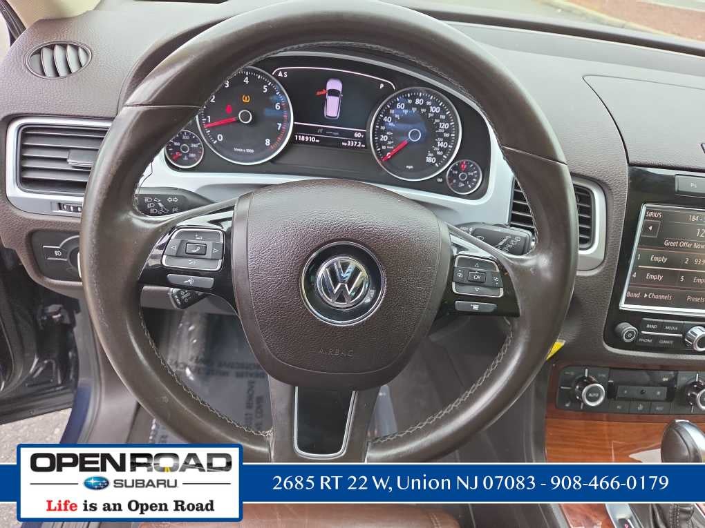 2012 Volkswagen Touareg Sport
