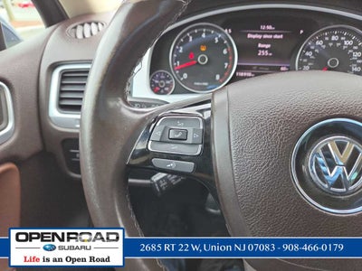2012 Volkswagen Touareg Sport