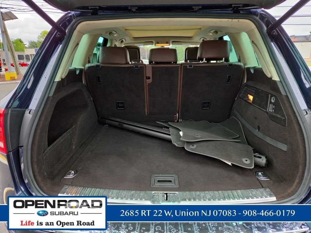 2012 Volkswagen Touareg Sport