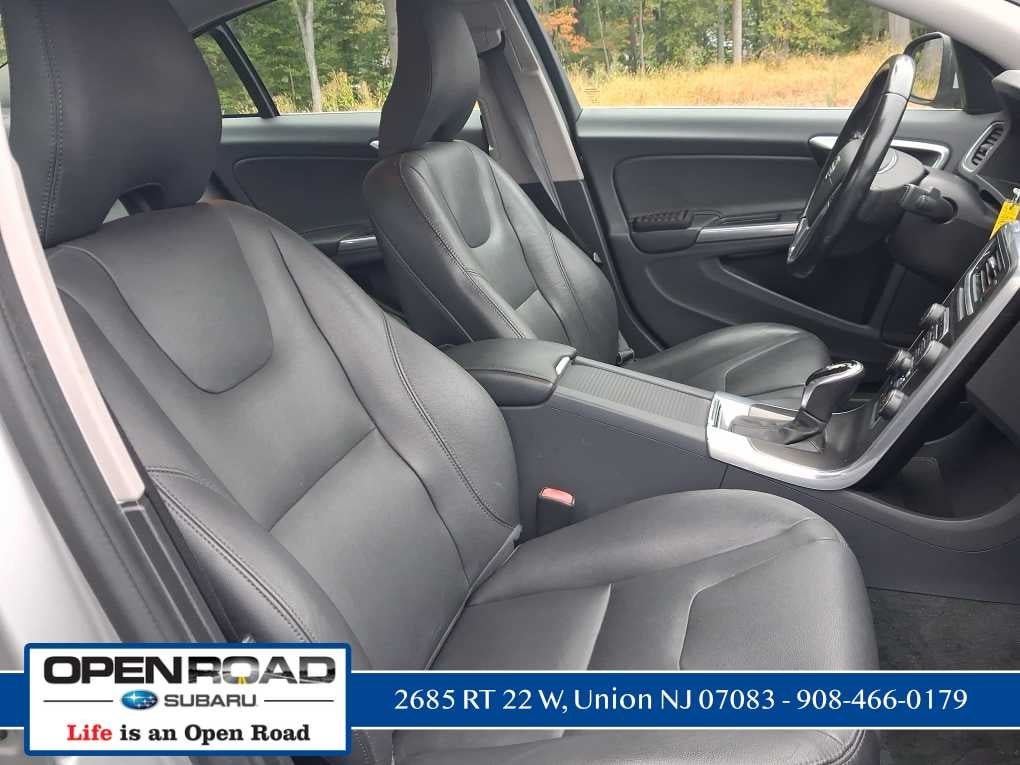 2015 Volvo S60 T5 Platinum