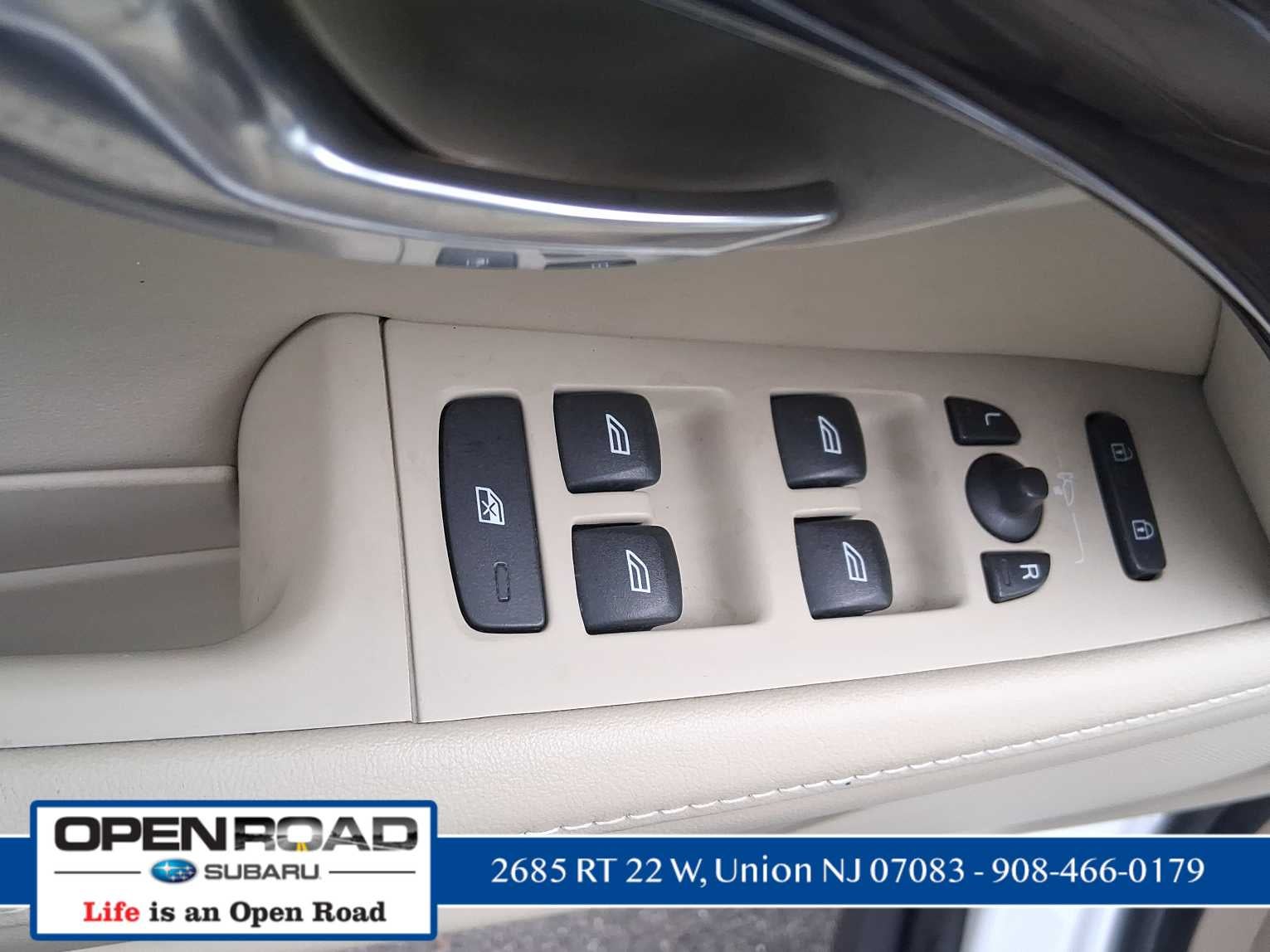 2013 Volvo XC70 3.2L