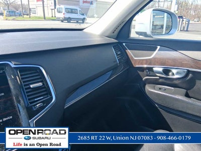 2016 Volvo XC90 T6 Momentum