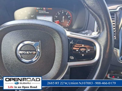2016 Volvo XC90 T6 Momentum