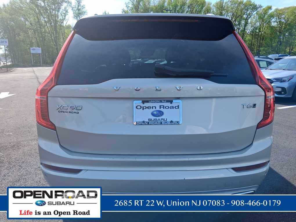 2017 Volvo XC90 Momentum